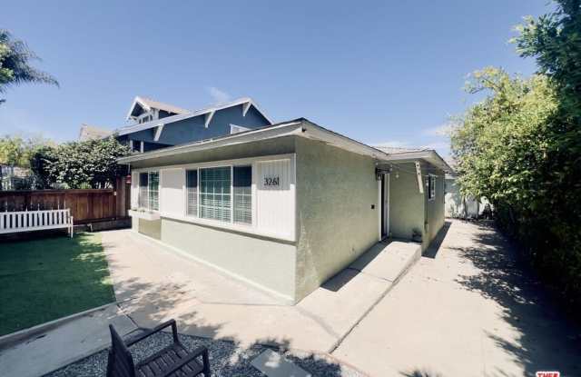 3261 E 2nd St photos photos