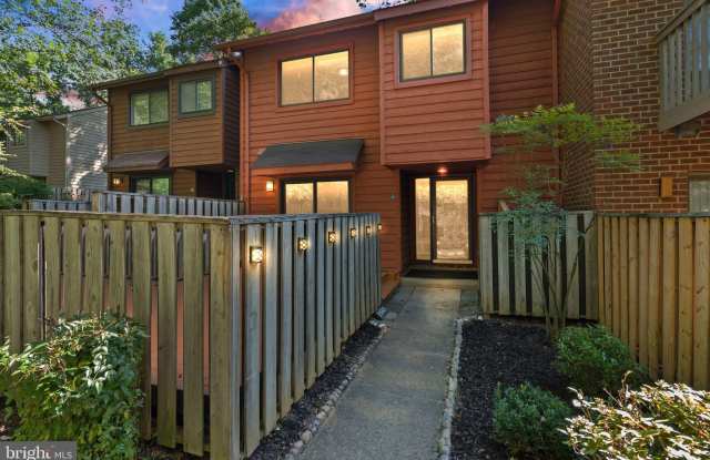 1942 WINTERPORT CLUSTER - 1942 Winterport Cluster, Reston, VA 20191 1942 WINTERPORT CLUSTER - 1942 Winterport Cluster, Reston, VA 20191