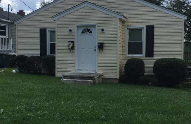 Wonderful 2 Bedroom, 1 Bath Duplex!! photos photos