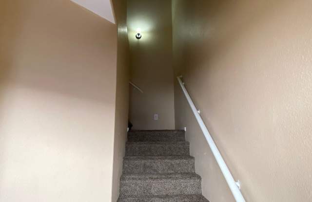 2 bed townhome in Henderson photos photos