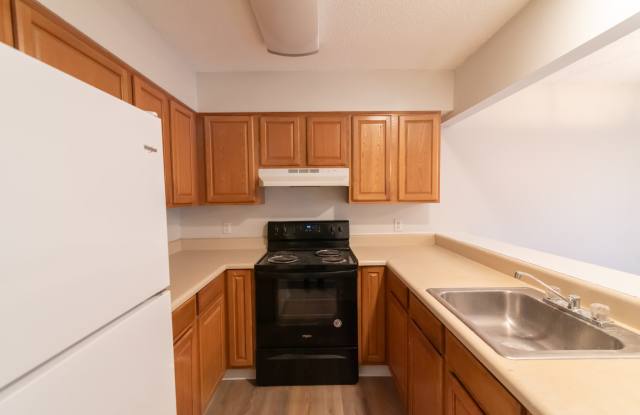 2152-2 Castor Court - 2152 Castor Court, Tallahassee, FL 32303