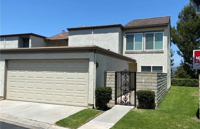 5570 E Vista Del Amigo - 5570 East Vista Del Amigo, Anaheim, CA 92807
