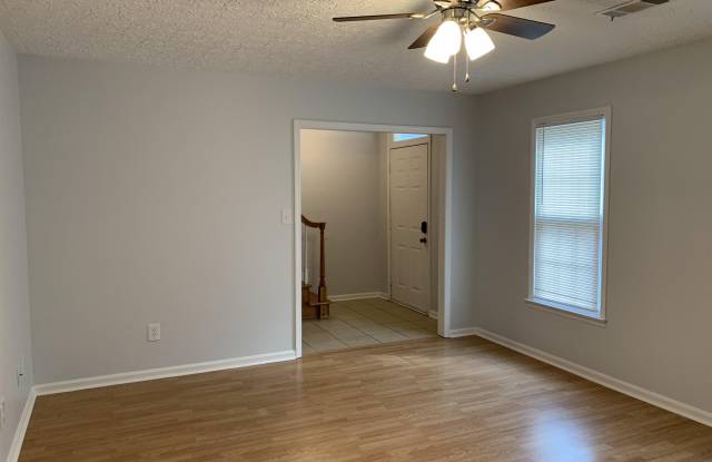 105 Wingate Circle Gallery 3
