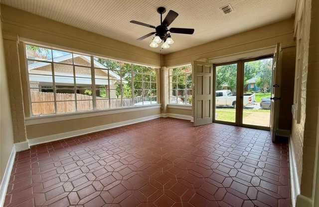 2126 Mistletoe Avenue Gallery 4