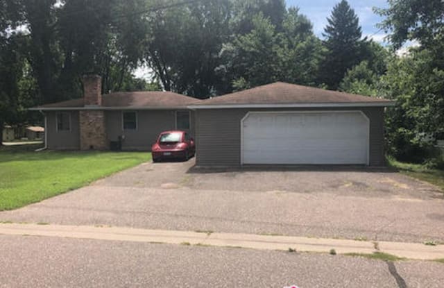 225 Oday St N - 225 O'day Street North, Maplewood, MN 55119