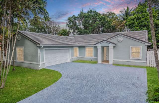 1811 SW 124th Way photos photos