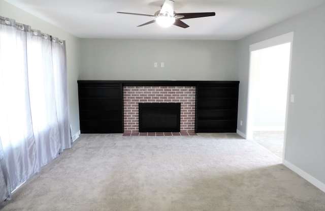 $2,600 | 4 Bedroom, 2 Bathroom House | No Pets | Available for August 1st, 2027 Move In! Gallery 4