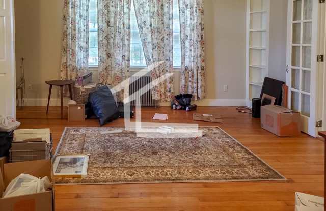 Nicely renovated 3 bed single family house with in-unit laundry and tons of parking in Brighton! photos photos