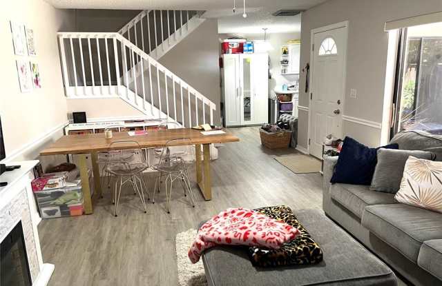 2606 6TH COURT Gallery 4