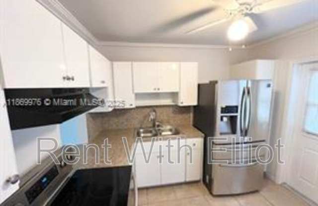 2223 Park Lane photos photos