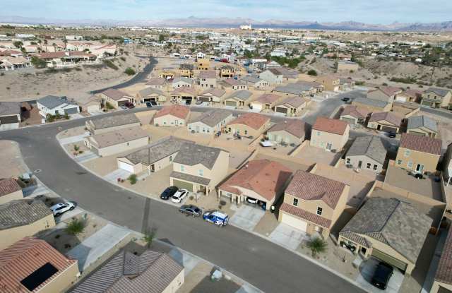 2400 Granite Cir - 2400 Granite Circle, Bullhead City, AZ 86442