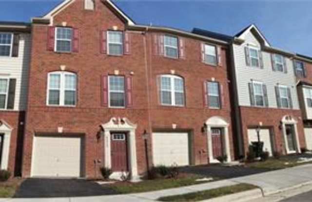 45956 Iron Oak Terrace - 45956 Iron Oak Terrace, Oak Grove, VA 20166