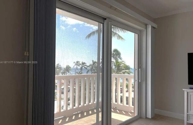 2601 S Roosevelt Blvd photos photos