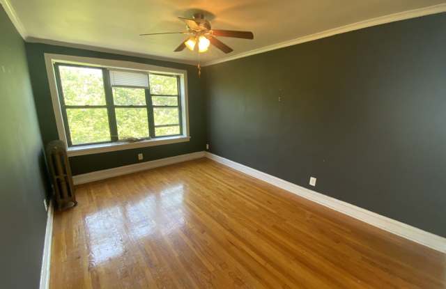 3148 North Karlov Avenue photos photos