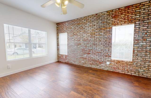 3 Bedroom 2.5 Bath Home Available for Long Term Rent! photos photos