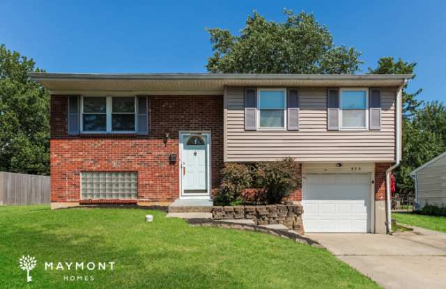 939 Harrogate Court photos photos