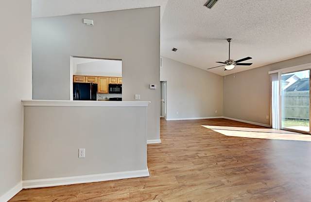 1361 Summerbrook Drive Gallery 4