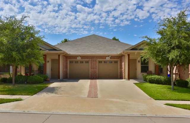 369 Orbit Drive - 369 Orbit Drive, Lavon, TX 75166