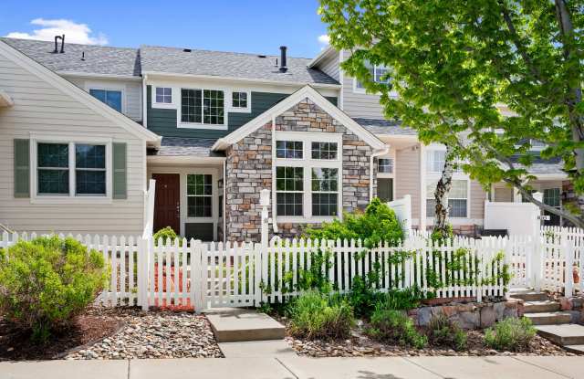 Recently Updated 3 Bedroom 2 Bath Home - Broomfield! photos photos