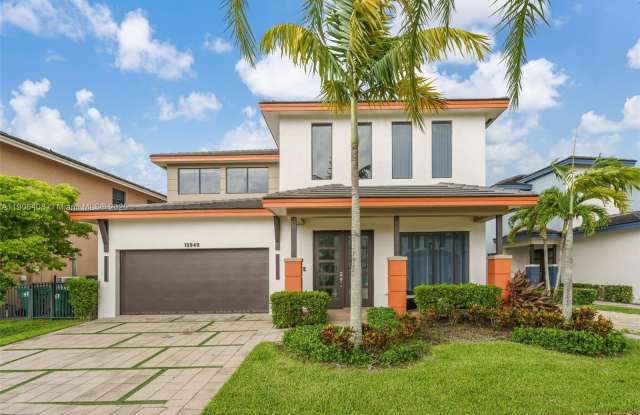 15540 NW 88th Ave photos photos