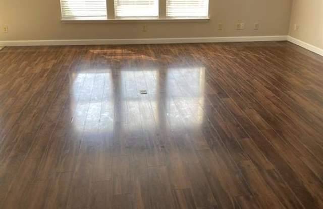 10397 Hickory Hill Drive Gallery 2