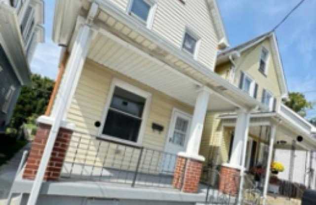 61 Rose St photos photos