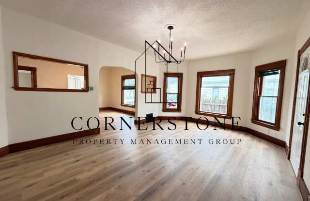 Remodeled 3 Bedroom House $1,150 photos photos