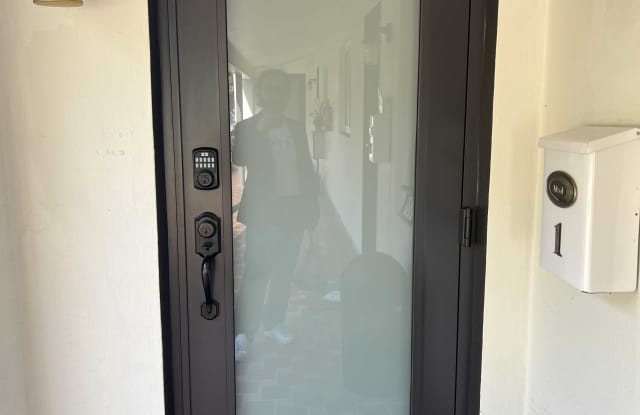 1301 Northeast 6th Street - 1301 Northeast 6th Street, Fort Lauderdale, FL 33304 1301 Northeast 6th Street - 1301 Northeast 6th Street, Fort Lauderdale, FL 33304