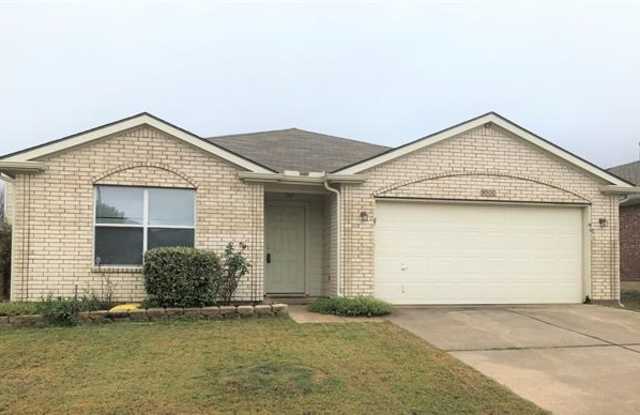 8300 Horseshoe Bend Drive - 8300 Horseshoe Bend Drive, Fort Worth, TX 76131