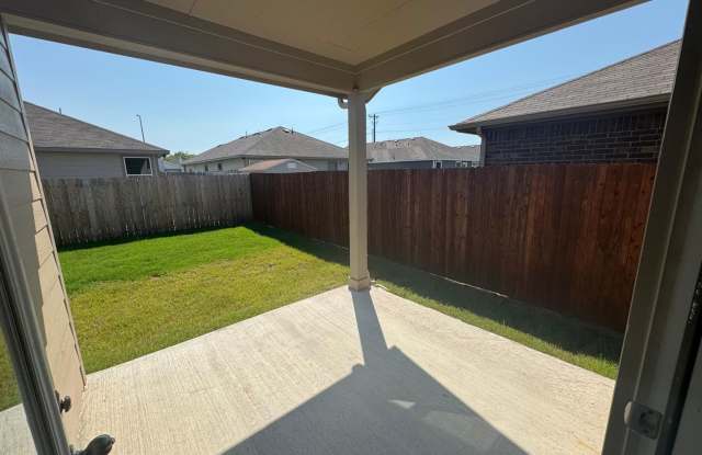 New! Spacious two story! Four bedrooms, three full baths, with nice loft and open floor plan. Gallery 4