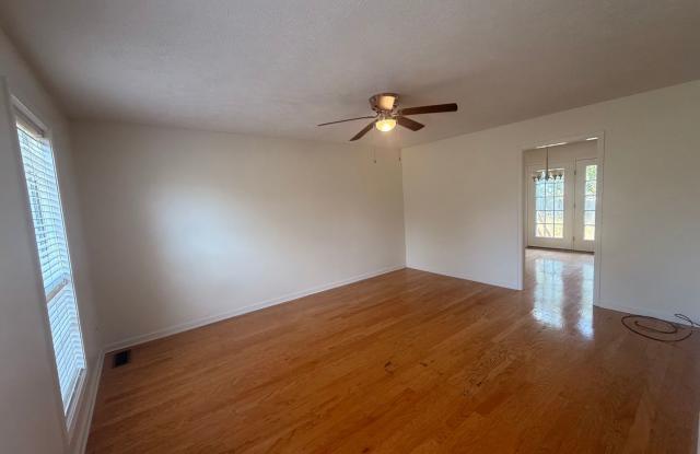 112 Foxworth Drive Gallery 3