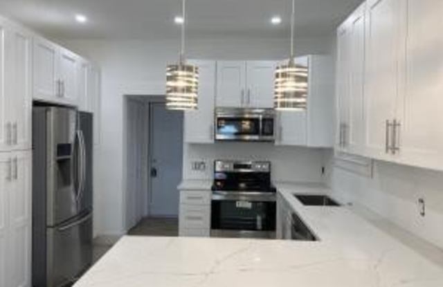 428 15 Street - 428 15th Street, West Palm Beach, FL 33401
