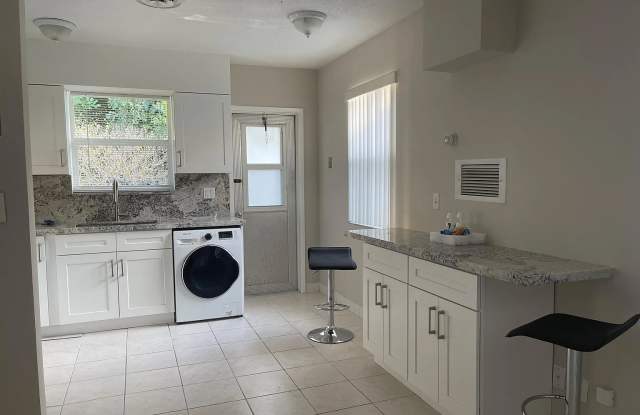 2020 Northeast 56th Court photos photos