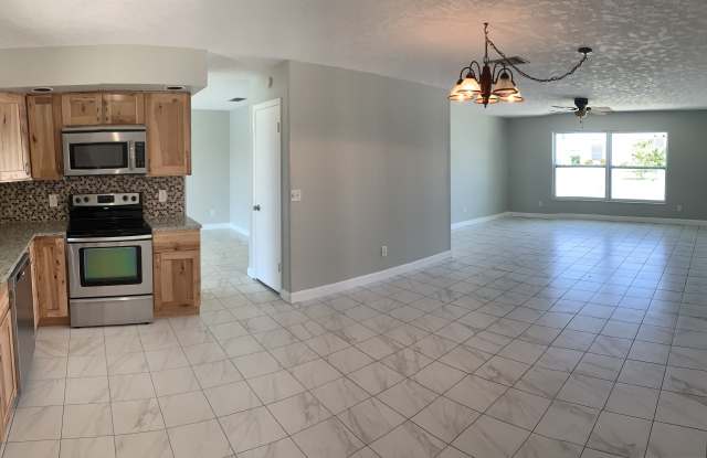 465 Sundoro Ct Gallery 2