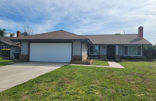 3 Bedroom 1 3/4 Bath HOUSE with 2 car garage photos photos 3 Bedroom 1 3/4 Bath HOUSE with 2 car garage photos photos