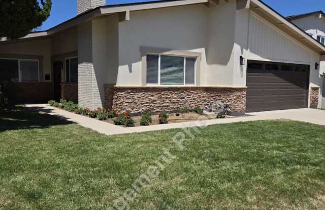 5665 Meadow Vista Wy photos photos