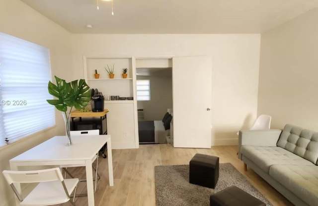 275 NW 46 ST photos photos