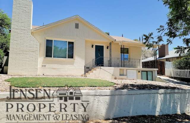 Great Historic Down Town Home for Rent- Small Pet ok! Ask About Move In Special!! - 76 Diagonal Street, St. George, UT 84770
