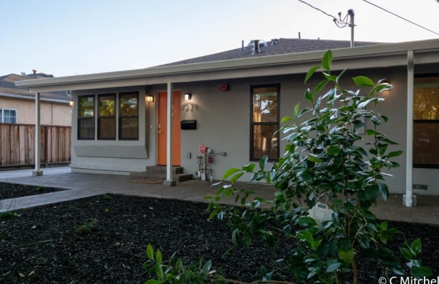 1239 Madera AVE - 1239 Madera Avenue, Menlo Park, CA 94025