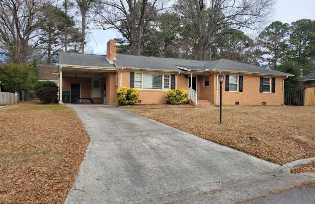 1305 Evergreen Drive photos photos