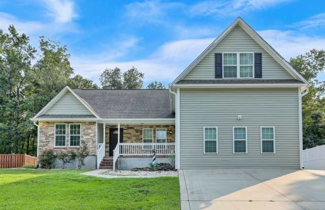 244 Blue Creek Farms Dr., Jacksonville, NC 28540 Gallery 1