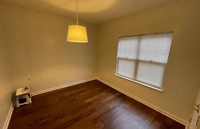 3044 IRMA Court Gallery 3
