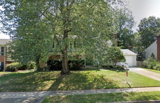 7907 Laural Valley Way - 7907 Laural Valley Way, Newington, VA 22153