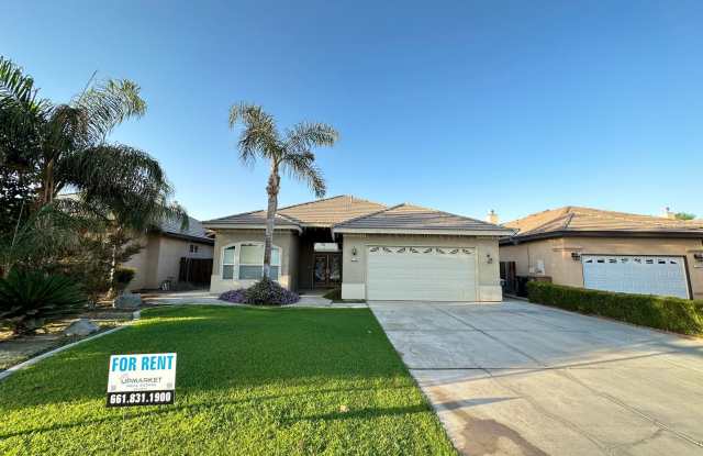 4 Bed, 2 Bath Home with Pool in Southwest Bakersfield photos photos