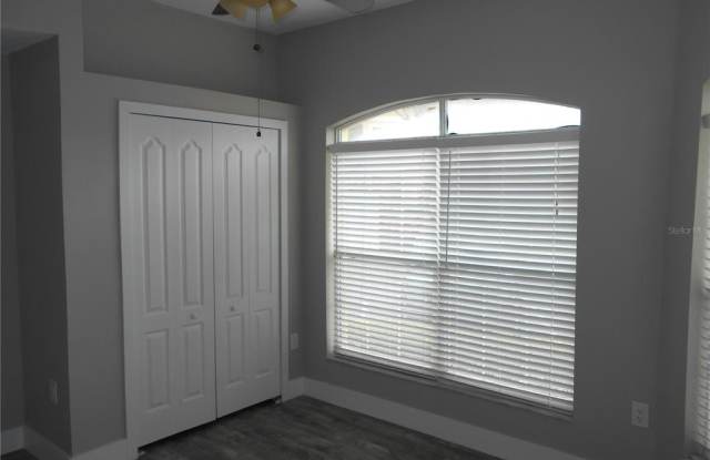 700 SEABROOK COURT Gallery 3