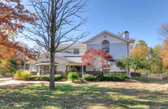 LEASE TAKEOVER: NO DEPOSIT NEEDED!!! Beautiful home featuring 4 bedrooms, 3 baths, 2 fire places, office space, 2 car garage, storm shelter, 2 balconies and much more. Perfect for a large family complete with fenced in back yard. photos photos