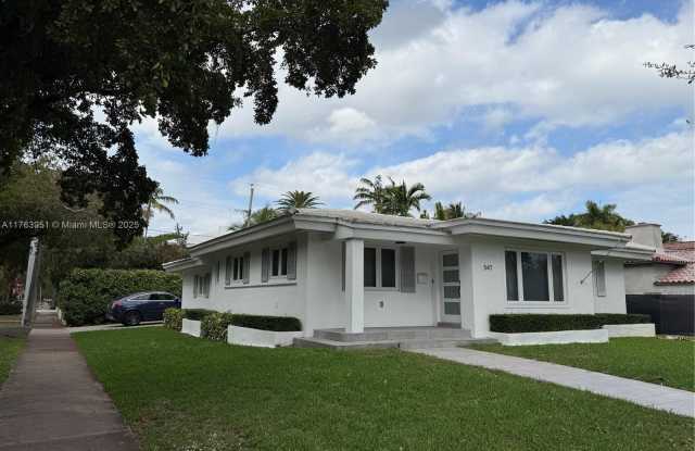 547 Giralda Ave photos photos
