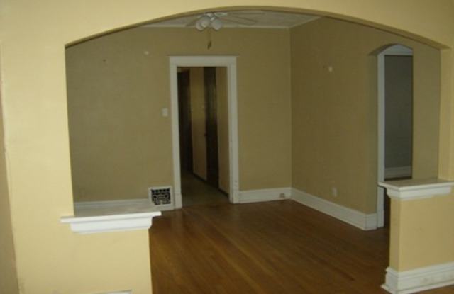Three Person 2 Bedroom/1 Bath House for Rent in Southwest City Gallery 3