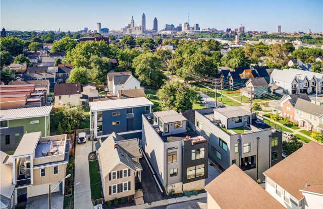706 University Court Gallery 2