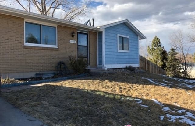 1009 S Newland Court - 1009 South Newland Court, Lakewood, CO 80226